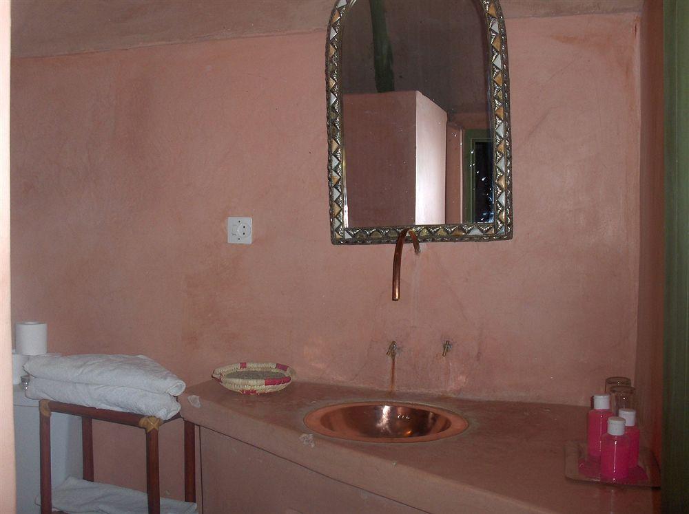 Bed and Breakfast Kasbah Du Peintre Ait Benhaddou Exterior foto