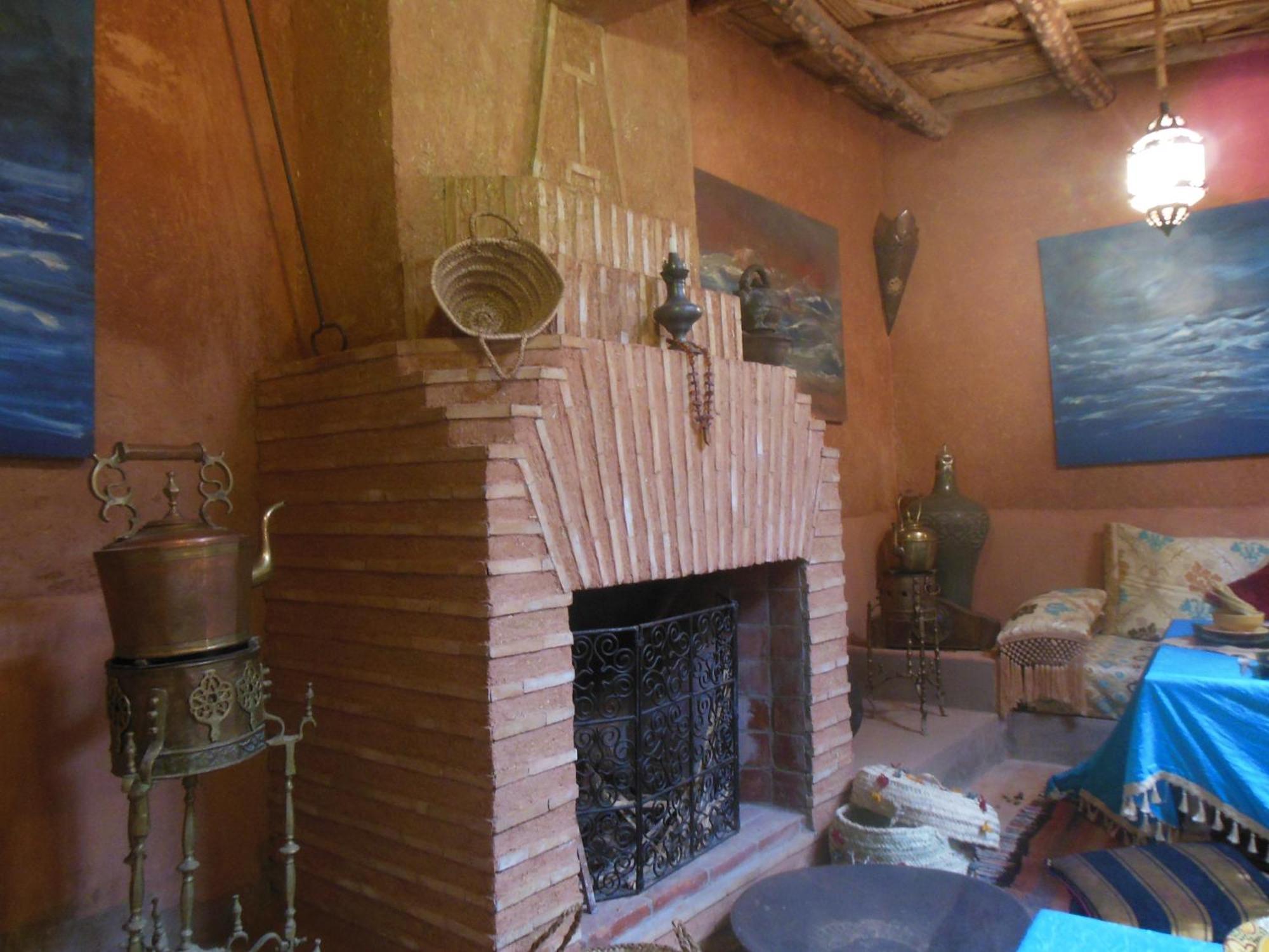 Bed and Breakfast Kasbah Du Peintre Ait Benhaddou Exterior foto