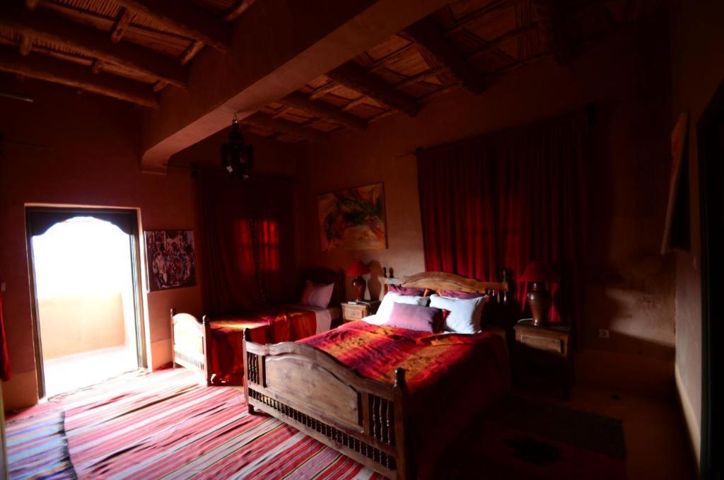 Bed and Breakfast Kasbah Du Peintre Ait Benhaddou Habitación foto