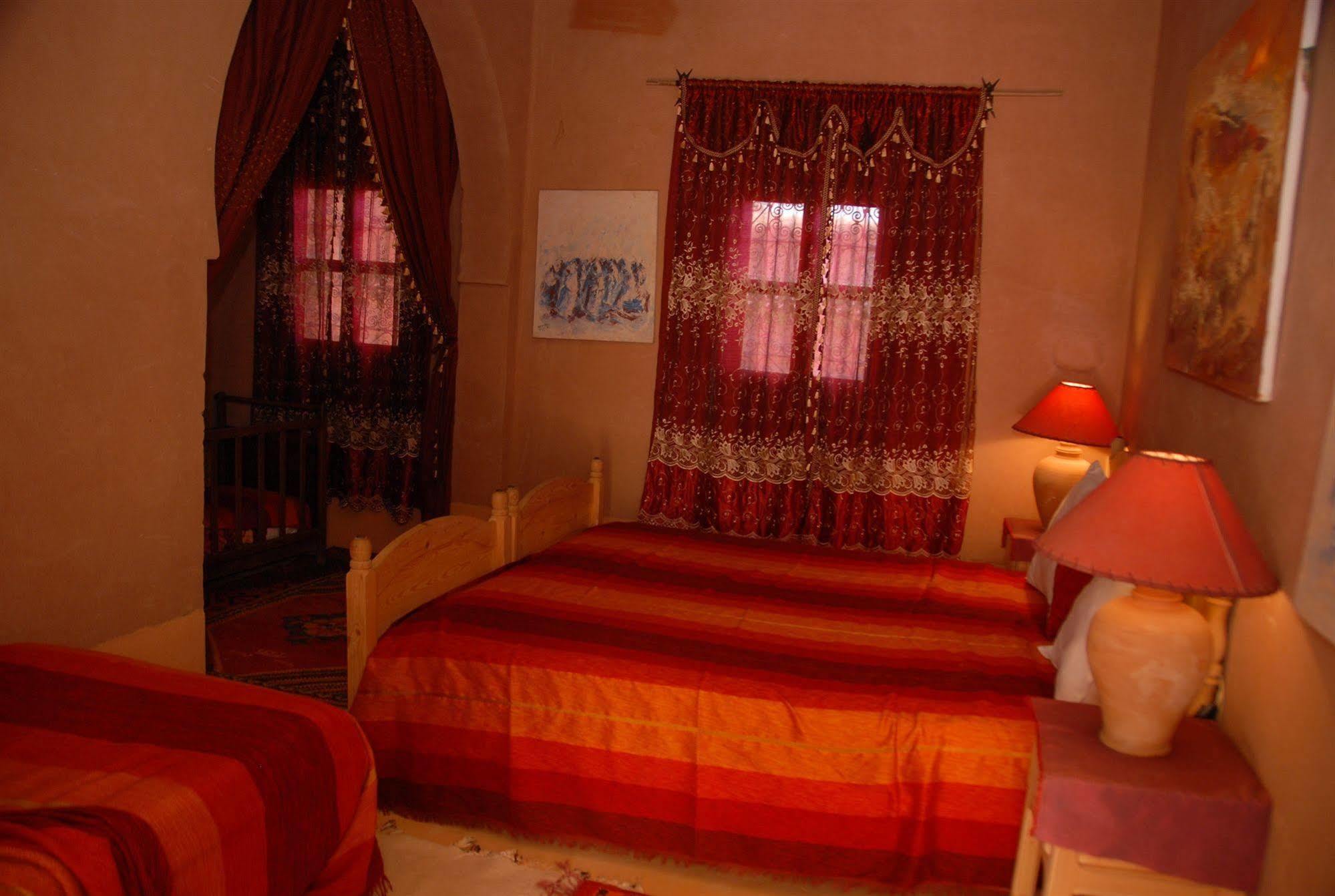 Bed and Breakfast Kasbah Du Peintre Ait Benhaddou Exterior foto